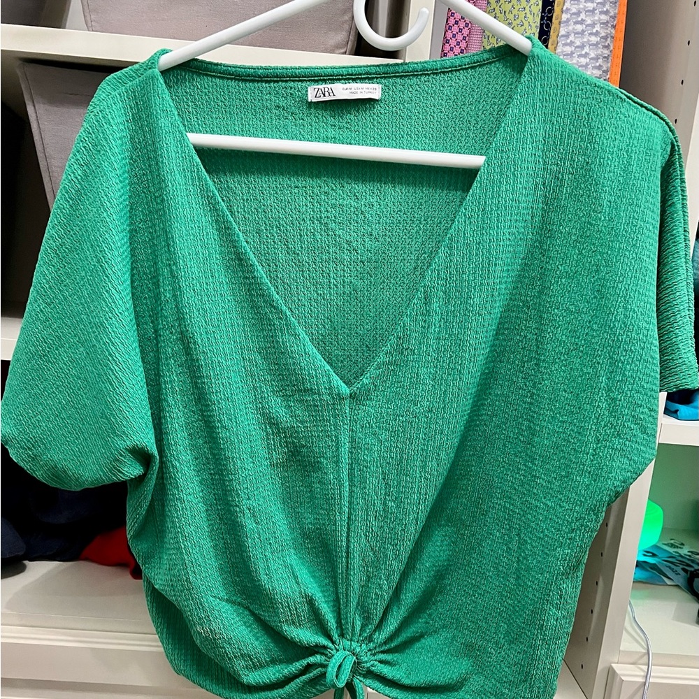 Green crop Zara shirt